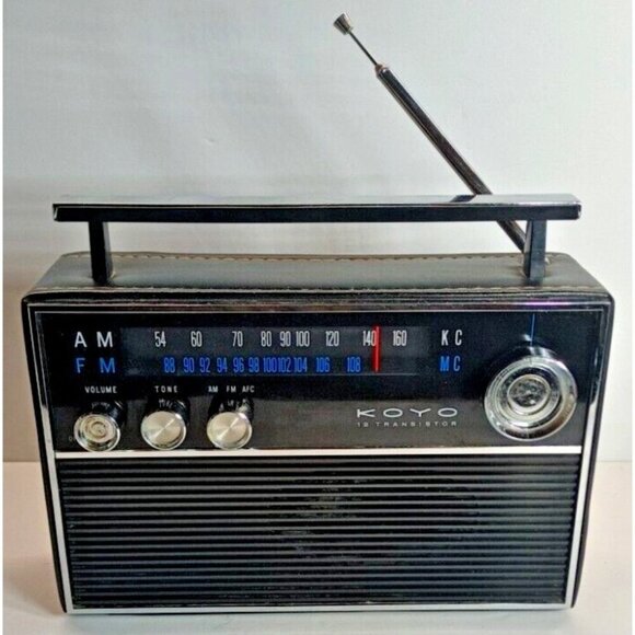 Vintage Koyo 12 Transistor AM/FM Radio. TESTED WORKS!